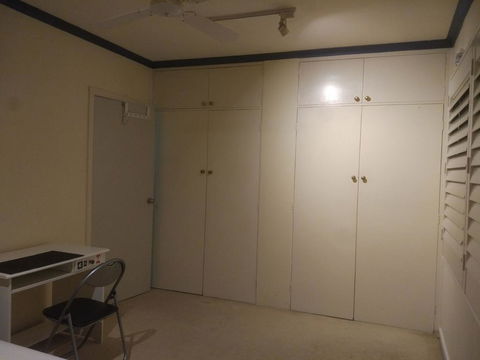 Big Room 12km To City Near Boxhill, Melbourne - Airlie Beach Holiday 3