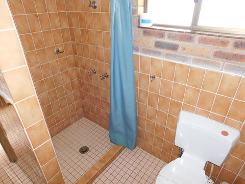 Big Trout Motel - Airlie Beach Holiday 3