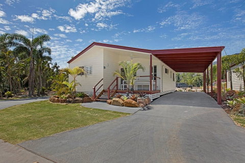 BIG4 Adventure Whitsunday Resort - Airlie Beach Holiday 3