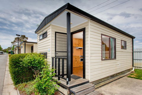 BIG4 Ballarat Goldfields Holiday Park - Airlie Beach Holiday 1