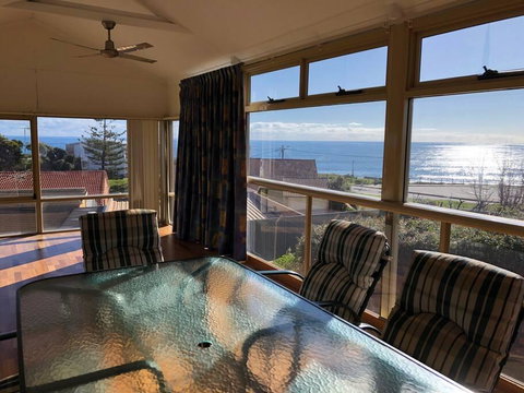 Blue Bay Beach Getaway - Airlie Beach Holiday 0