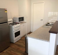 Blue Leaf Cottage - Airlie Beach Holiday