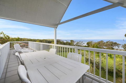Blue Oar Beach House - Airlie Beach Holiday 1
