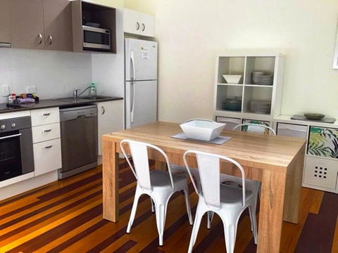 Bluewater 2 - Rainbow Shores, Walk To Beach, Private And Stylish Beach Escape, All On Level - Airlie Beach Holiday 1