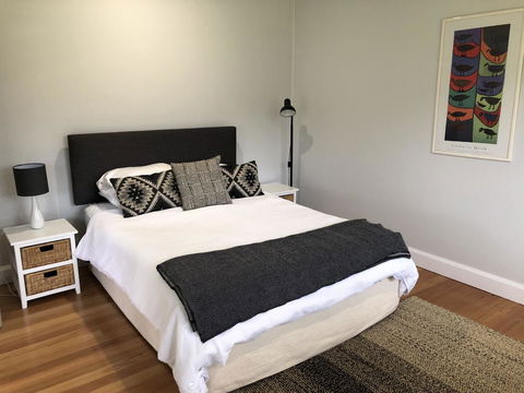 Bobby's Country Rental - Airlie Beach Holiday 2