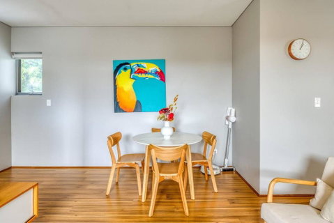 The Nordic Nook - A Relaxed Redcliffe Stay - Airlie Beach Holiday 3