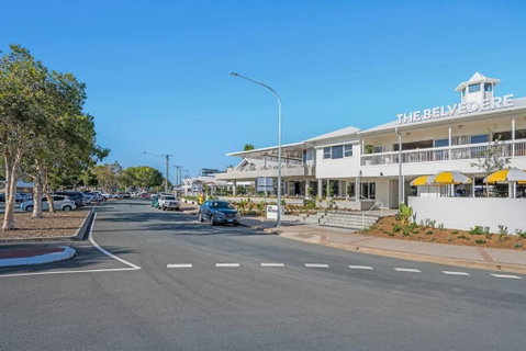 Waterfront Bliss In Margate - 30 Min From Brisbane - Airlie Beach Holiday 1