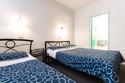 YHA Hobart Central - Airlie Beach Holiday 2