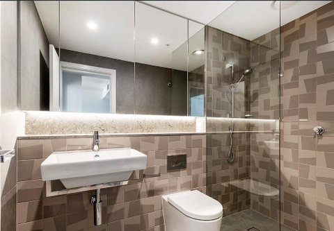 YORK 1903 Self Catering - Airlie Beach Holiday 2