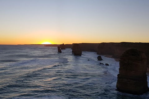 Luxury Private Great Ocean Road Tour Up To 11 People - Entire Vehicle - Airlie Beach Holiday 0