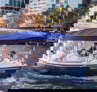 2-Hour Self-Drive Boat Hire on the Yarra River - Airlie Beach Holiday