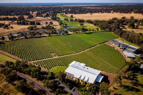 Busselton Jetty + Train Ride + Winery + Scenic Drive Full Day Tour - Airlie Beach Holiday 3