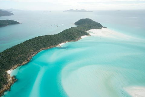 Whitehaven Beach And Hill Inlet Lookout Full-Day Snorkeling Cruise By High-Speed Catamaran - Airlie Beach Holiday 1