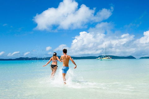 Whitehaven Beach And Hill Inlet Lookout Full-Day Snorkeling Cruise By High-Speed Catamaran - Airlie Beach Holiday 4