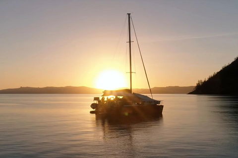 2-Night Whitsunday Islands All-Inclusive Sailing Tour From Airlie Beach - Airlie Beach Holiday 0