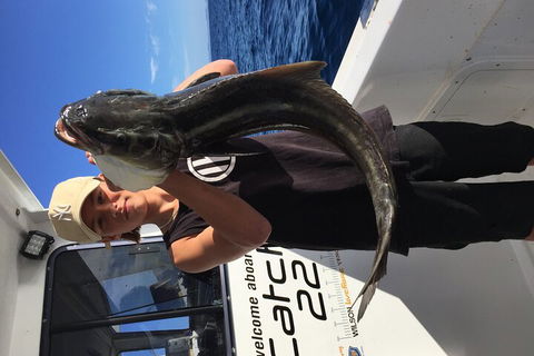 1/2 Day 5 Hour Offshore Fishing Charter - Airlie Beach Holiday 3