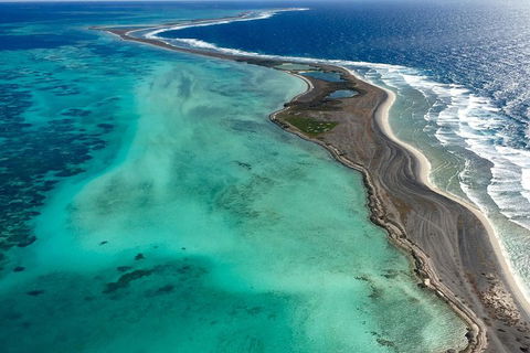 Abrolhos Islands Fixed-Wing Scenic Flight - Airlie Beach Holiday 2