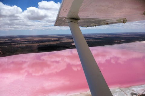 70-minute Pink Lake Scenic Flight - Airlie Beach Holiday 0