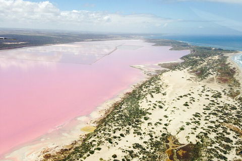 70-minute Pink Lake Scenic Flight - Airlie Beach Holiday 4
