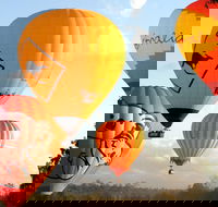 Natural Bridge  Springbrook Waterfalls Tour  Hot Air Balloon with Breakfast - Airlie Beach Holiday