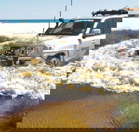 Full-Day Moreton Island 4x4 Sightseeing Tour - Airlie Beach Holiday