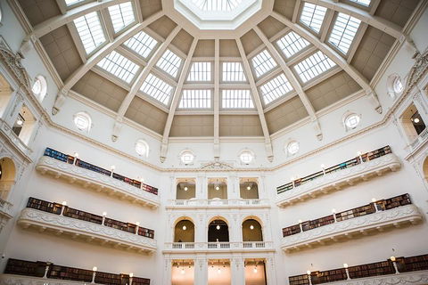 Melbourne Afternoon Photography Tour - Airlie Beach Holiday 1