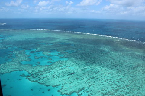 Reef And Island Scenic Flight From Airlie Beach - Airlie Beach Holiday 1