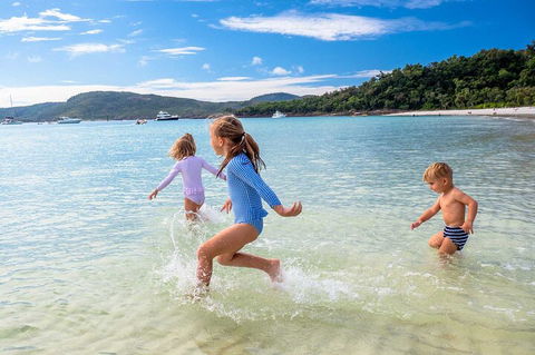 Whitehaven Beach And Daydream Island Cruise - Airlie Beach Holiday 3