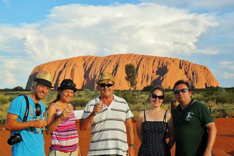 Ayers Rock Day Trip From Alice Springs Including Uluru, Kata Tjuta And Sunset BBQ Dinner - Airlie Beach Holiday 0