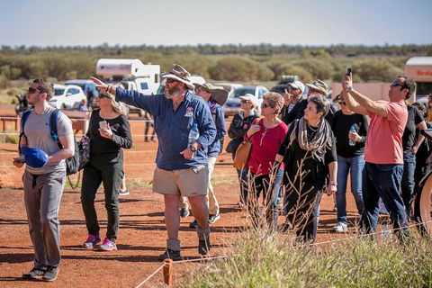 Ayers Rock Day Trip From Alice Springs Including Uluru, Kata Tjuta And Sunset BBQ Dinner - Airlie Beach Holiday 1
