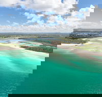 Deluxe Seaplane Tour Noosa to Glasshouse Adventure for 2 with Photobook - Airlie Beach Holiday