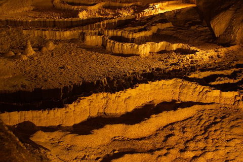 From The Mountains To The Bay - 4 Day Rediscovery Private Tour - Airlie Beach Holiday 0